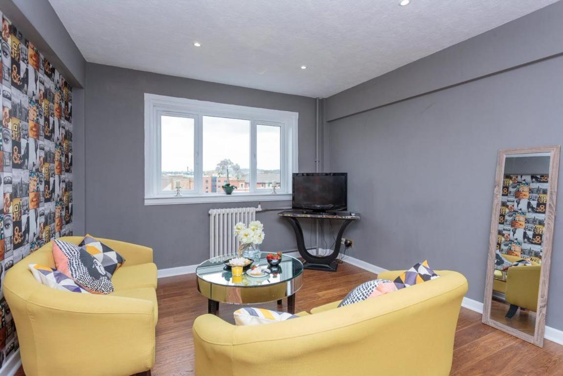Gorgeous 3-Bed Flat, 15 Minutes To City Centre Edinburgh Exterior foto