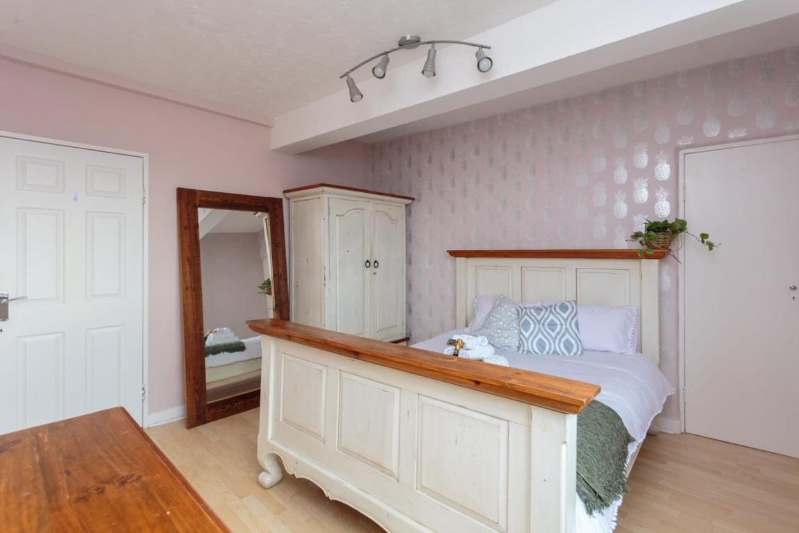 Gorgeous 3-Bed Flat, 15 Minutes To City Centre Edinburgh Exterior foto