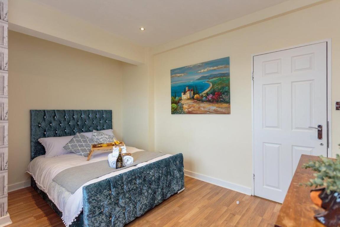 Gorgeous 3-Bed Flat, 15 Minutes To City Centre Edinburgh Exterior foto